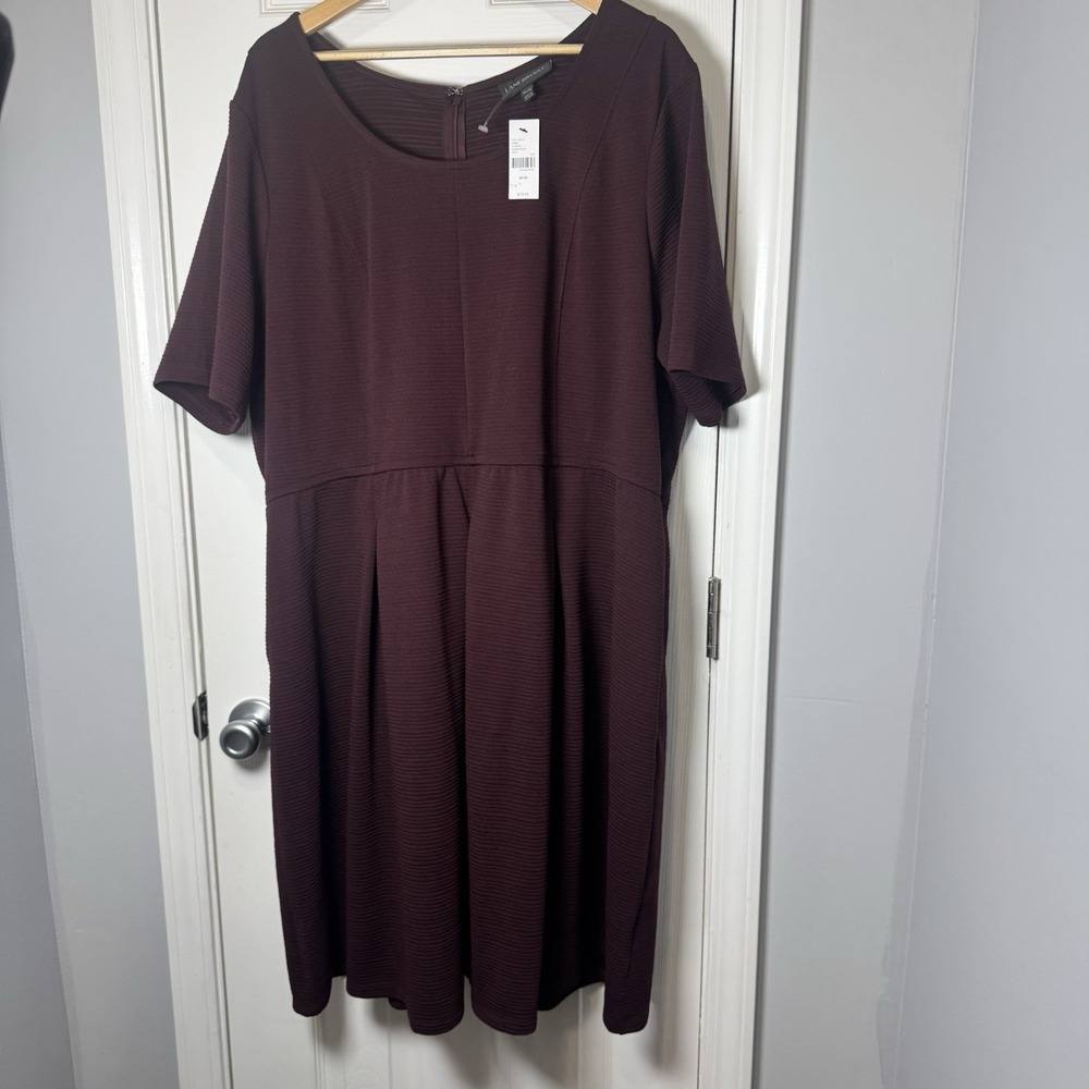 Lane Bryant Fit & Flare Dress textured purple Maroon 26/28 4x Pockets NWT